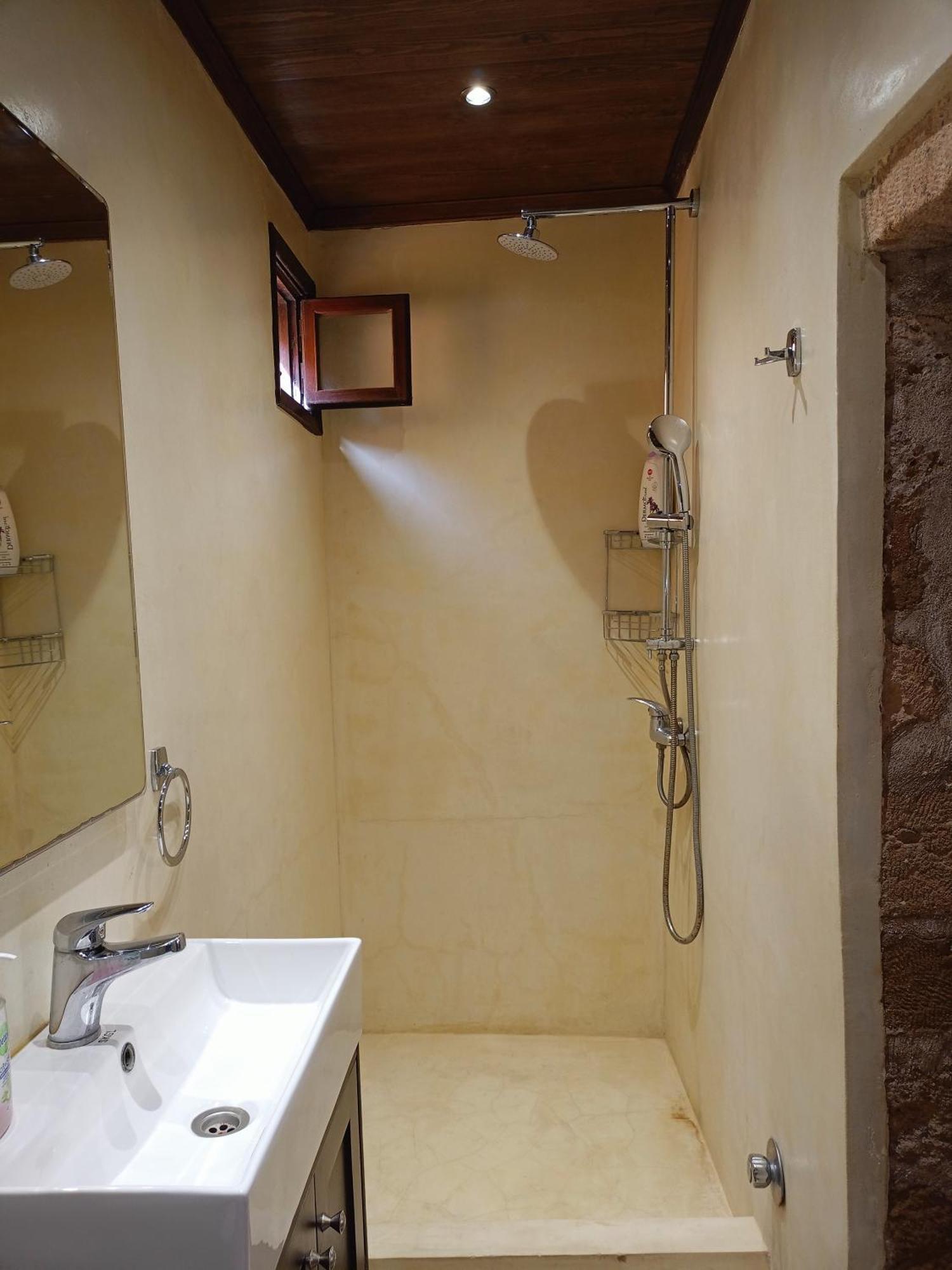 Kissamitakis Guesthouse 모넴바시아 외부 사진