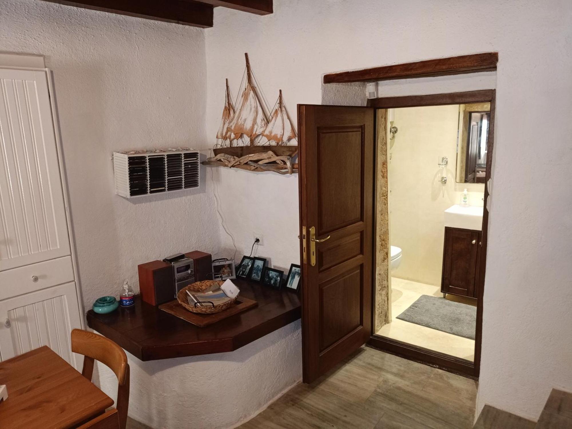 Kissamitakis Guesthouse 모넴바시아 외부 사진