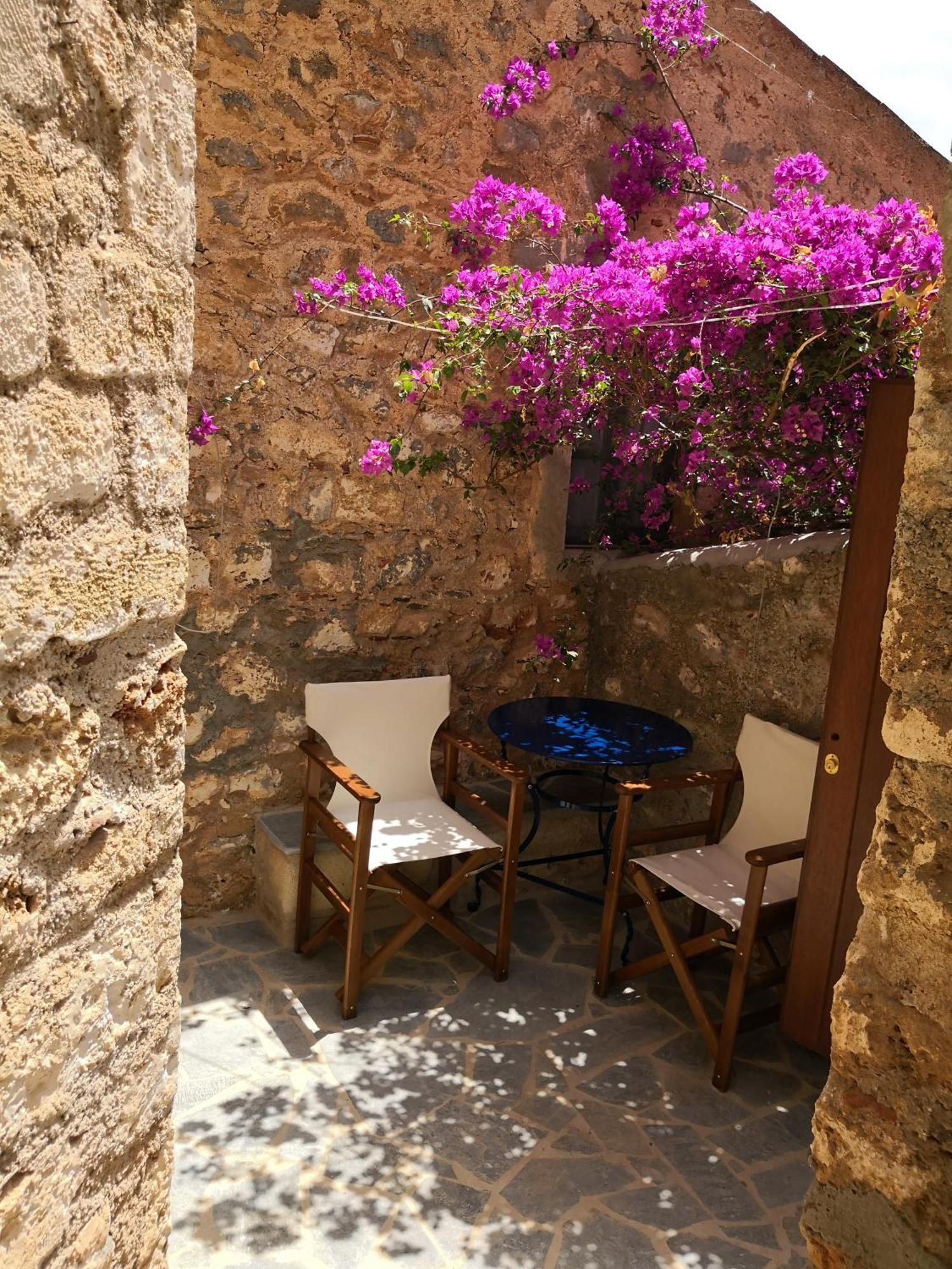 Kissamitakis Guesthouse 모넴바시아 외부 사진