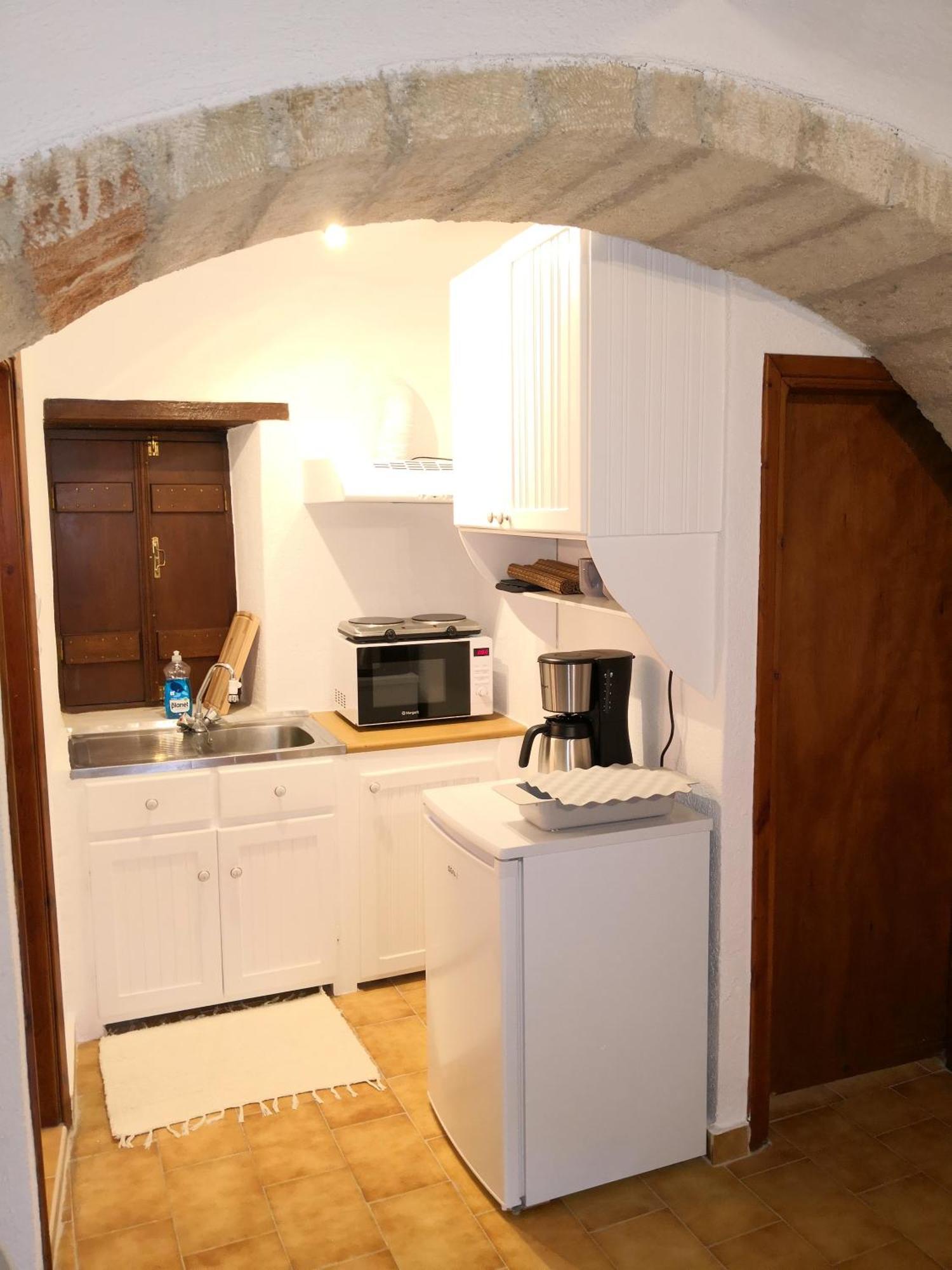 Kissamitakis Guesthouse 모넴바시아 외부 사진