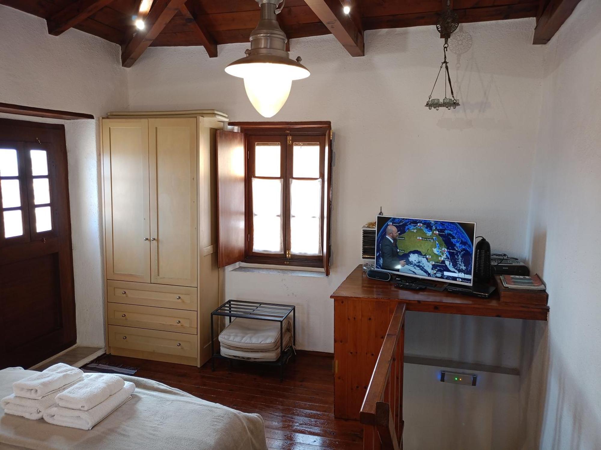 Kissamitakis Guesthouse 모넴바시아 외부 사진